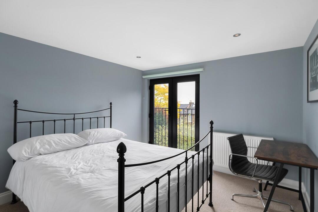 5 bed semi-detached house for sale in Shakespeare Road, Acton, London, W3  - Property Image 10