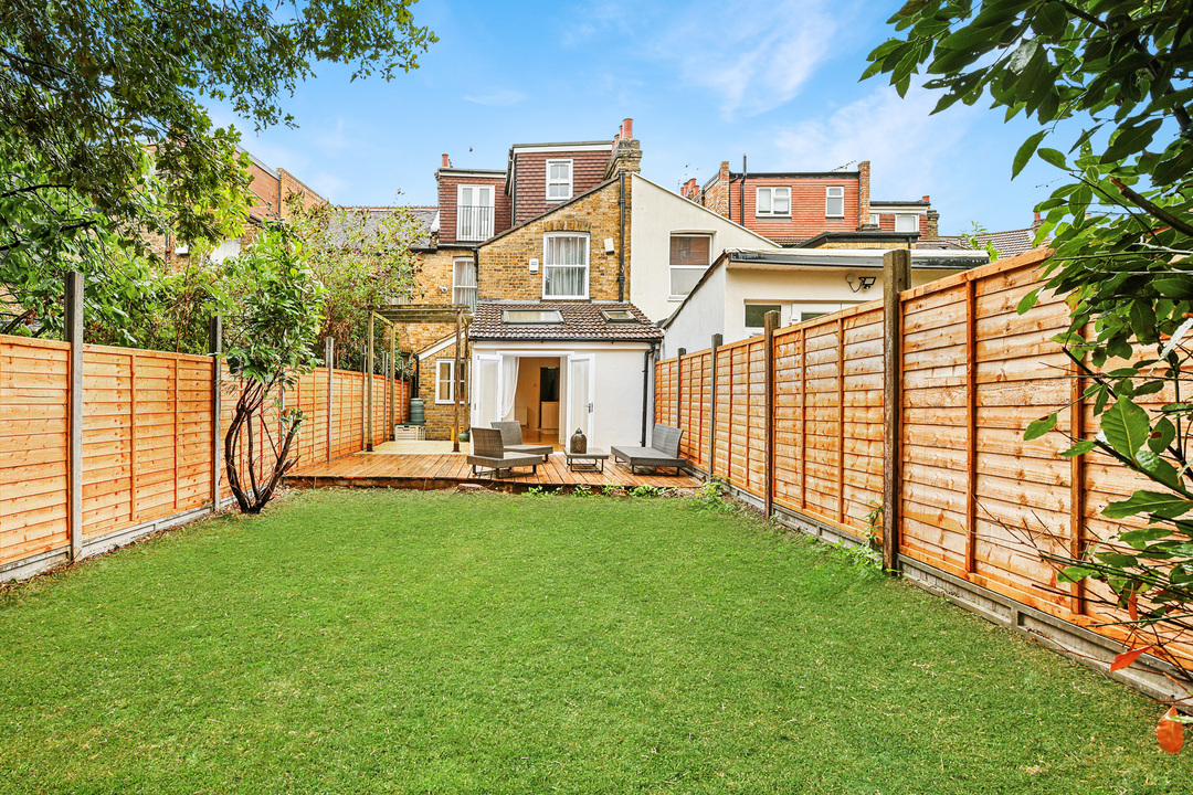 5 bed terraced house for sale in Endsleigh Road, Ealing, London, W13  - Property Image 9
