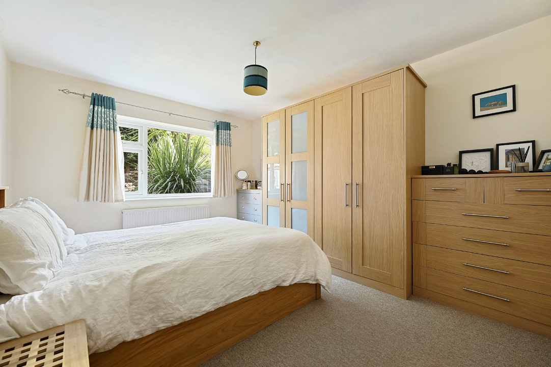 2 bed apartment for sale in Webster Gardens, Ealing, London, W5  - Property Image 9