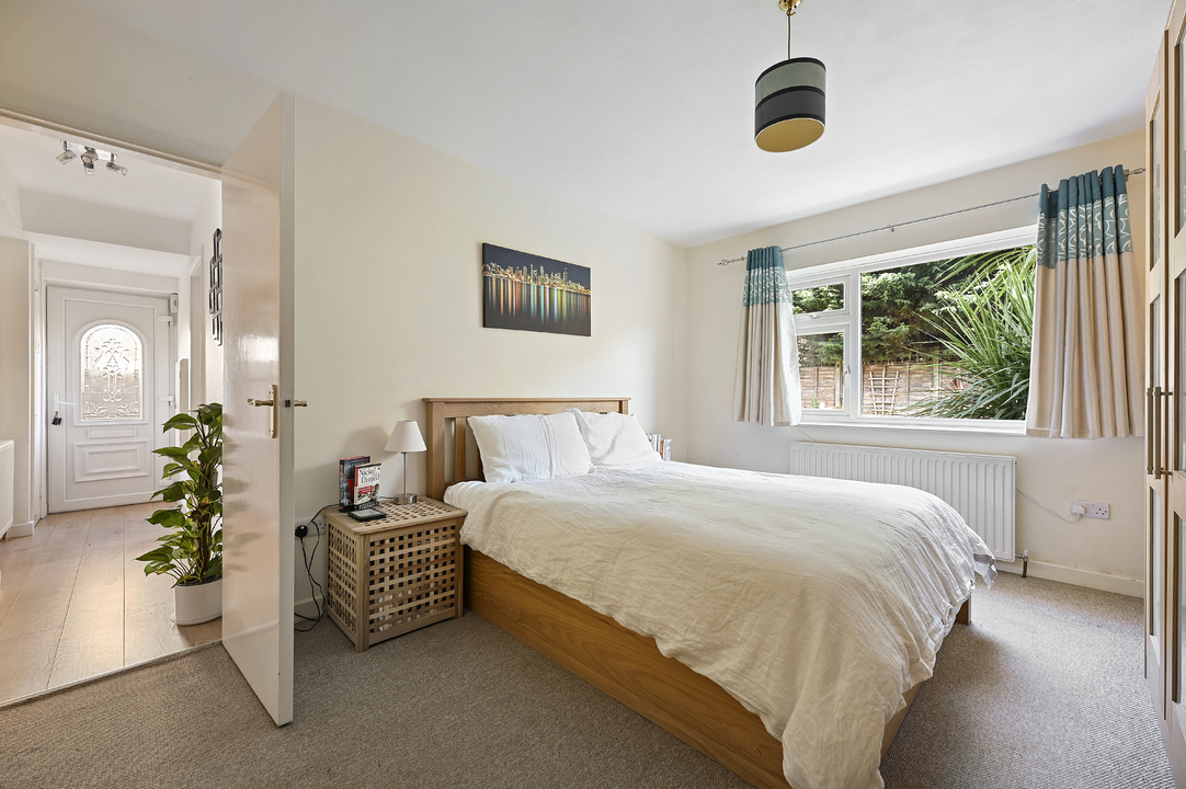 2 bed apartment for sale in Webster Gardens, Ealing, London, W5  - Property Image 7