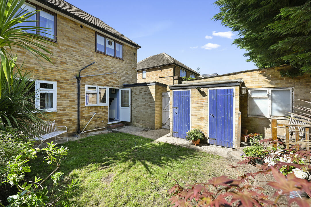 2 bed apartment for sale in Webster Gardens, Ealing, London, W5  - Property Image 11