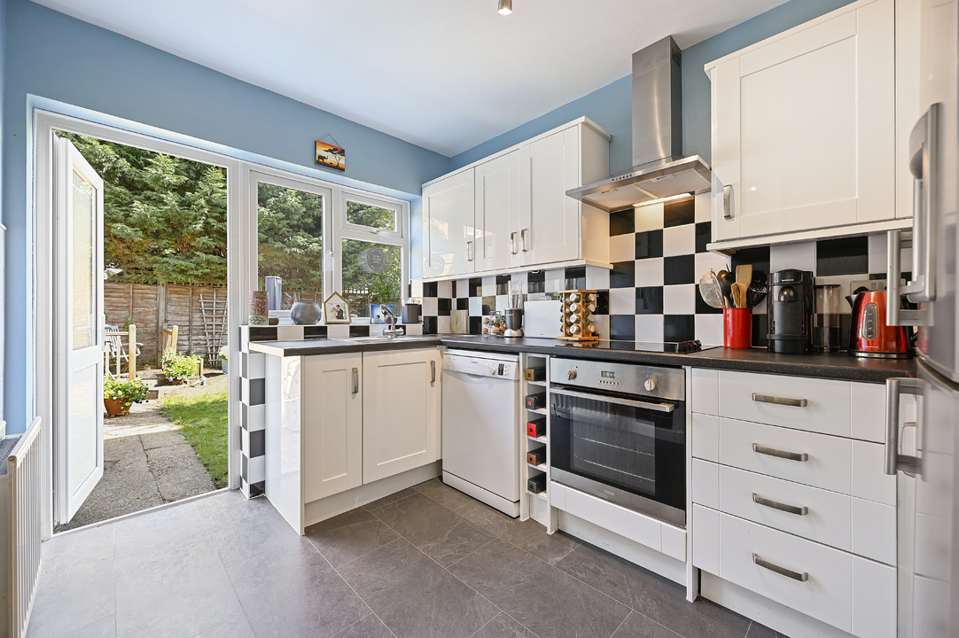 2 bed apartment for sale in Webster Gardens, Ealing, London, W5  - Property Image 2