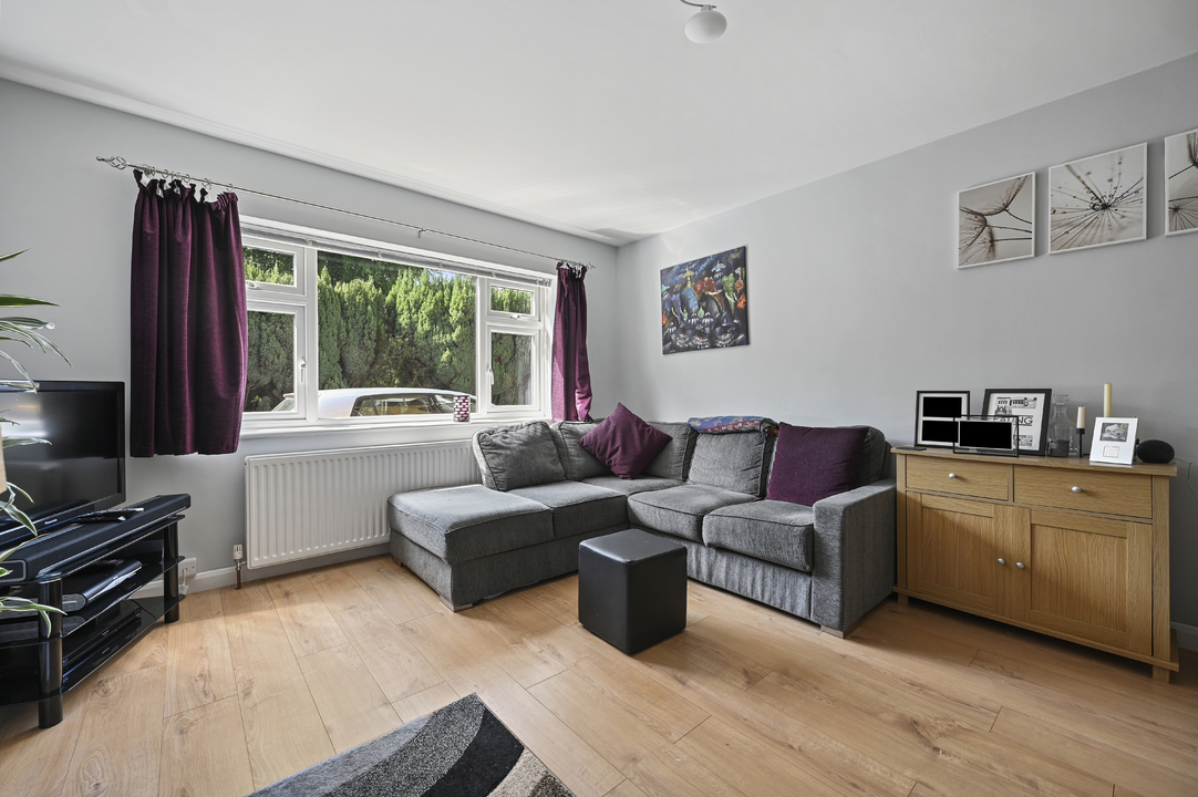 2 bed apartment for sale in Webster Gardens, Ealing, London, W5  - Property Image 8