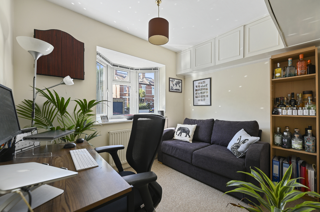 2 bed apartment for sale in Webster Gardens, Ealing, London, W5  - Property Image 10