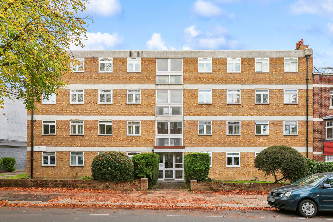 3 bed apartment for sale in Eaton Rise, Ealing, London, W5