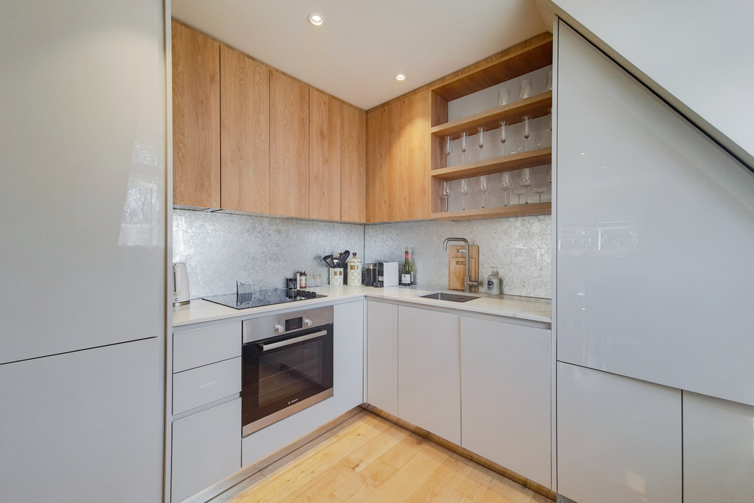 1 bed apartment to rent in North Common Road, Ealing, London, W5 - Property Image 1