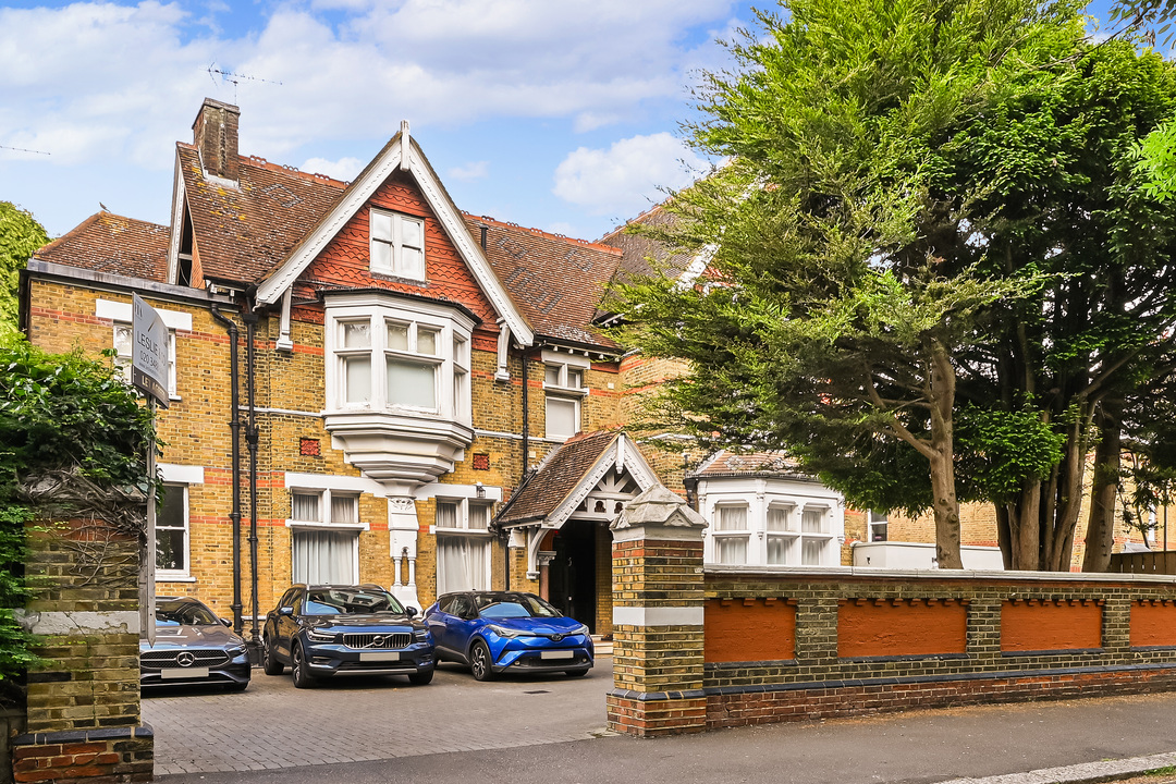 1 bed apartment to rent in North Common Road, Ealing, London, W5  - Property Image 17