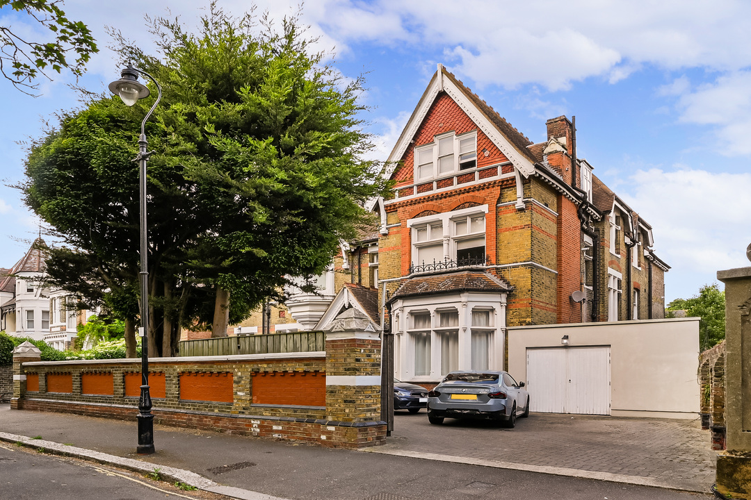 1 bed apartment to rent in North Common Road, Ealing, London, W5  - Property Image 23
