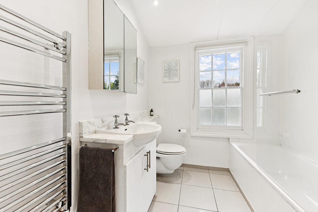 4 bed terraced house for sale in Orchard Road, Brentford, London, TW8  - Property Image 17