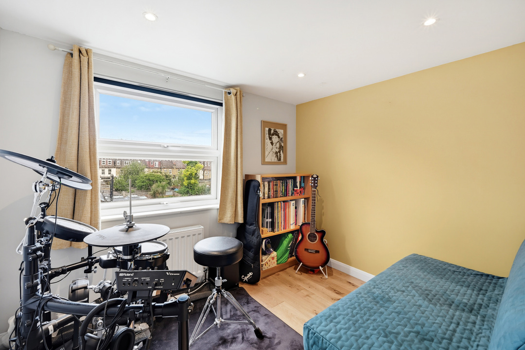 3 bed apartment to rent in Seaford Road, Ealing, London, W13  - Property Image 13