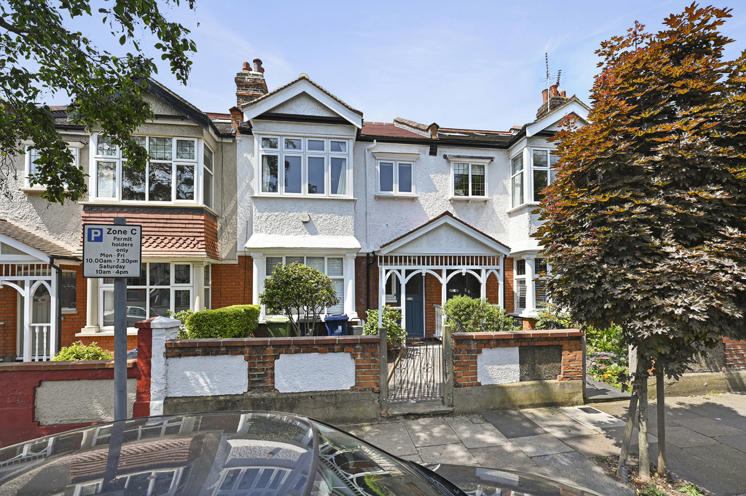 4 bed terraced house to rent in St. Georges Avenue, Ealing, London, W5 - Property Image 1
