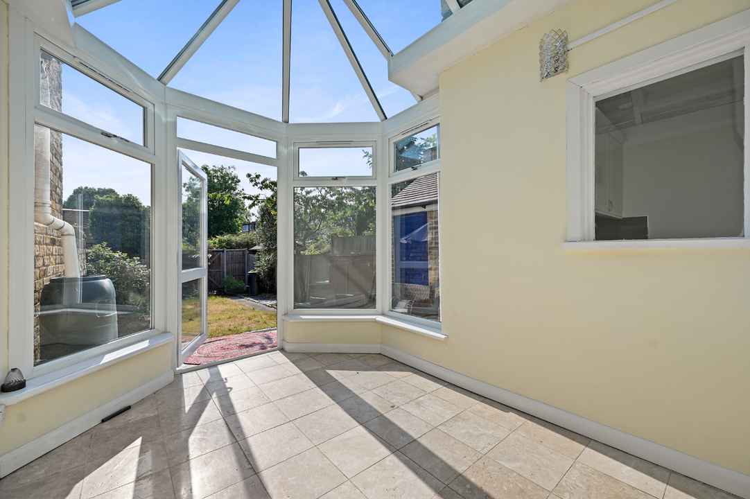 4 bed terraced house to rent in St. Georges Avenue, Ealing, London, W5  - Property Image 14