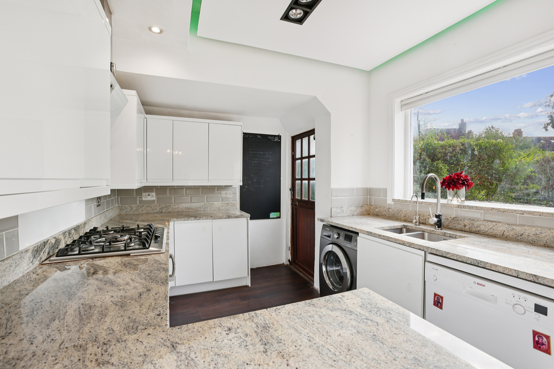 3 bed end of terrace house for sale in Meadvale Road, Ealing, London, W5  - Property Image 6