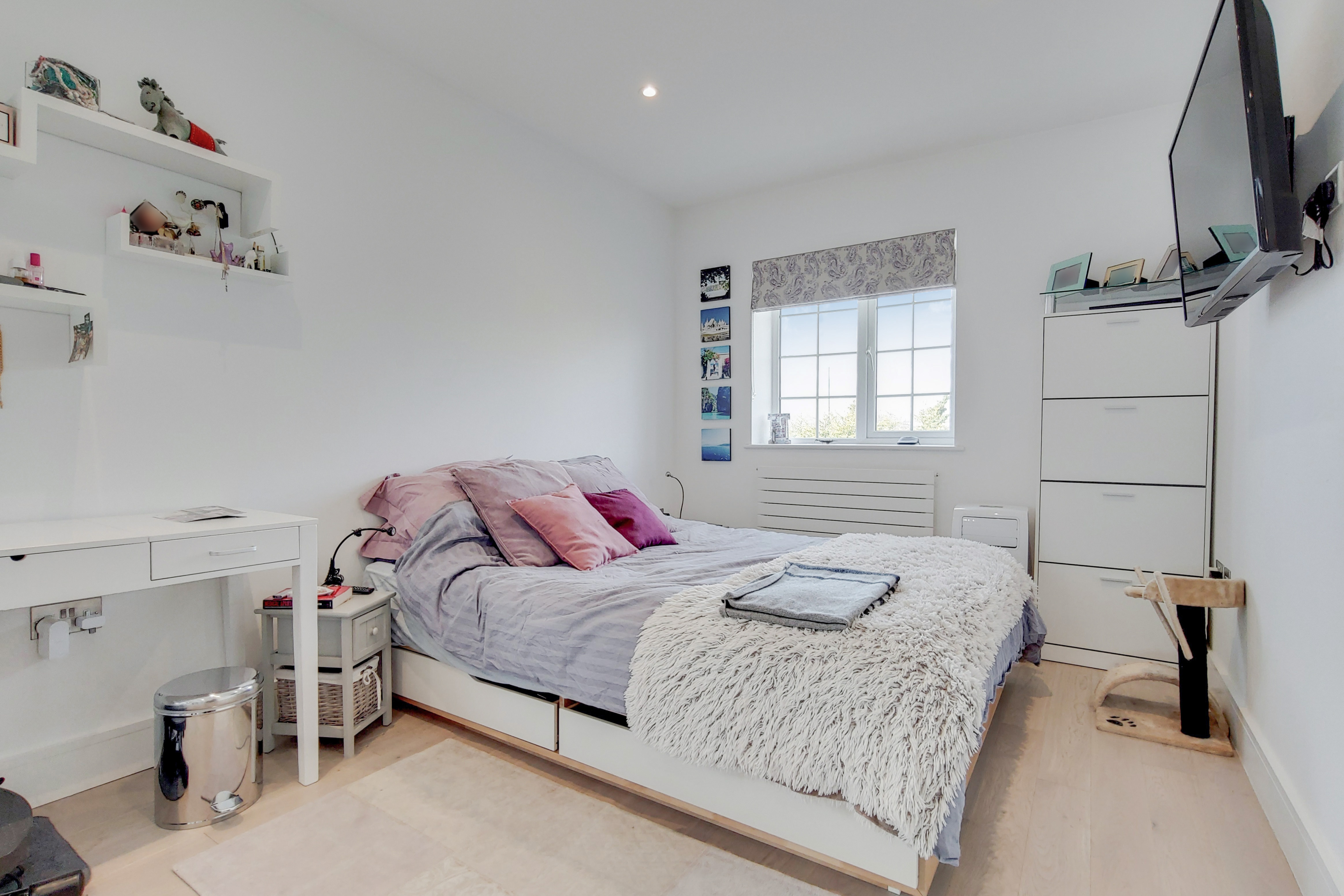 1 bed apartment to rent in Boddington Gardens, Acton, London, W3  - Property Image 5