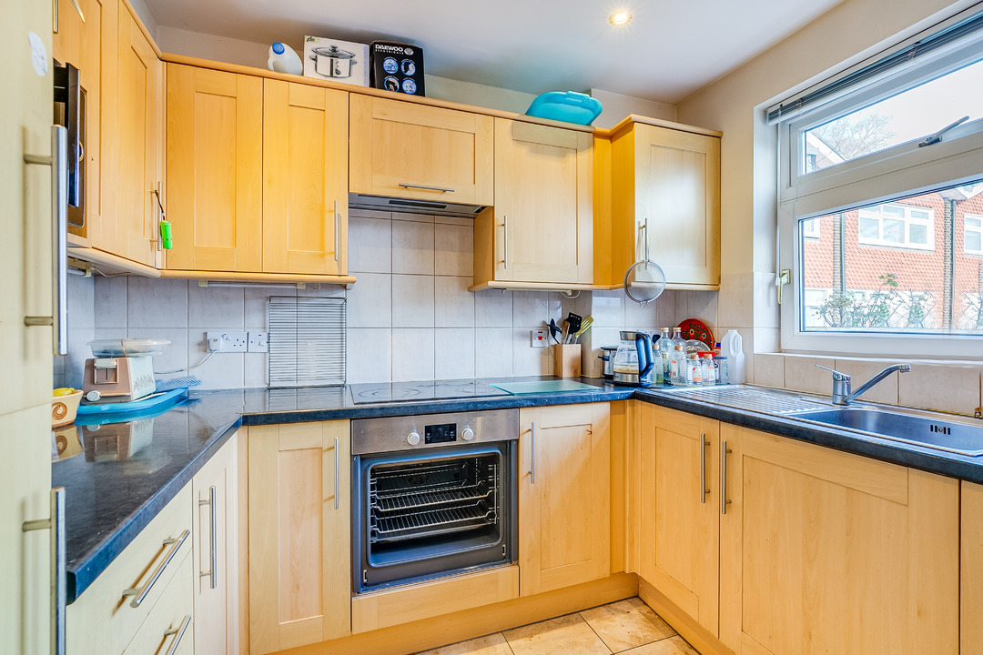 4 bed terraced house for sale in Heronsforde, Ealing, London, W13  - Property Image 2