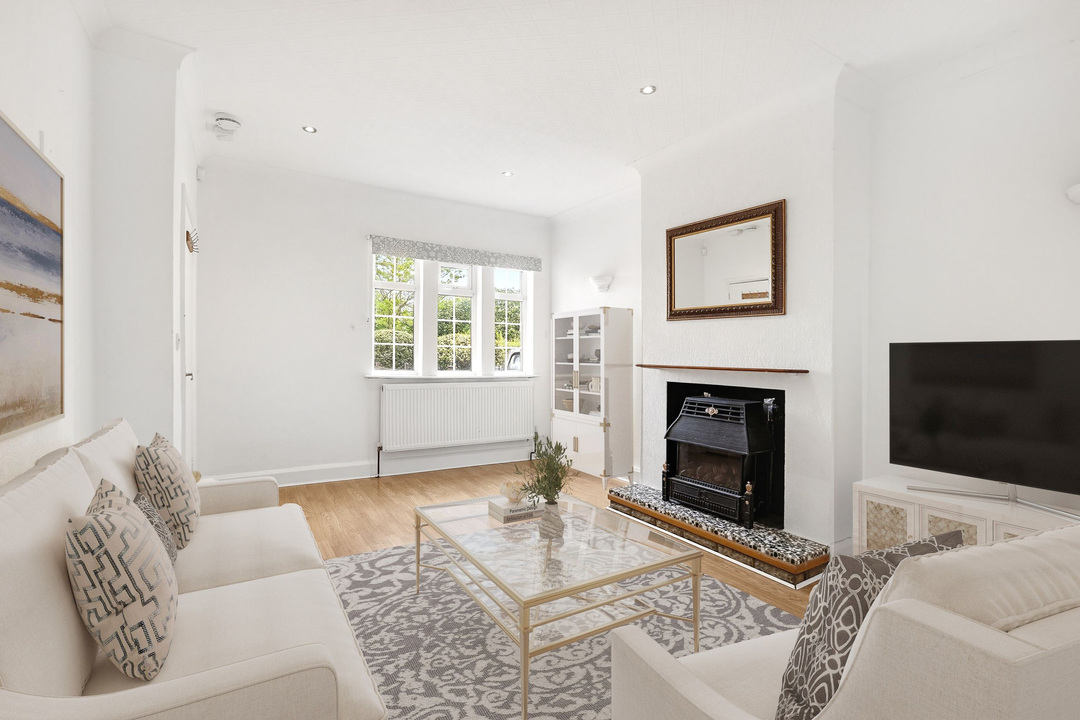 4 bed semi-detached house for sale in Argyle Road, Ealing, London, W13  - Property Image 4