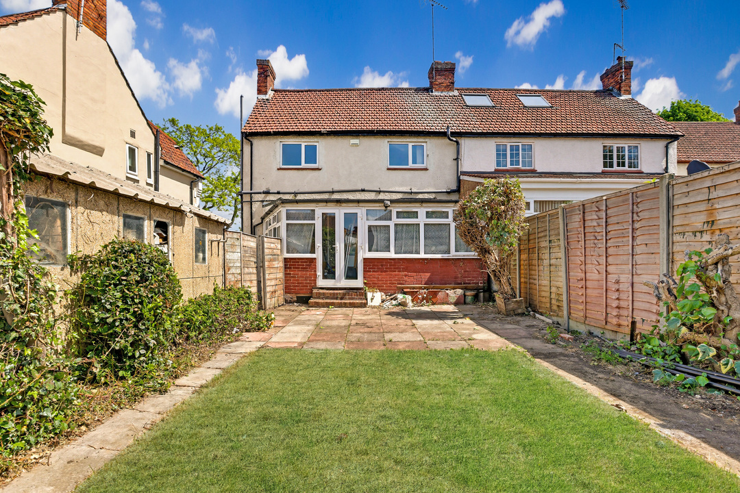 4 bed semi-detached house for sale in Argyle Road, Ealing, London, W13  - Property Image 10