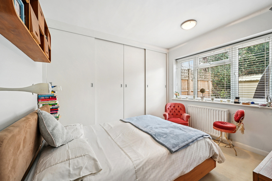 2 bed apartment for sale in Cavendish Avenue, Ealing, London, W13  - Property Image 8