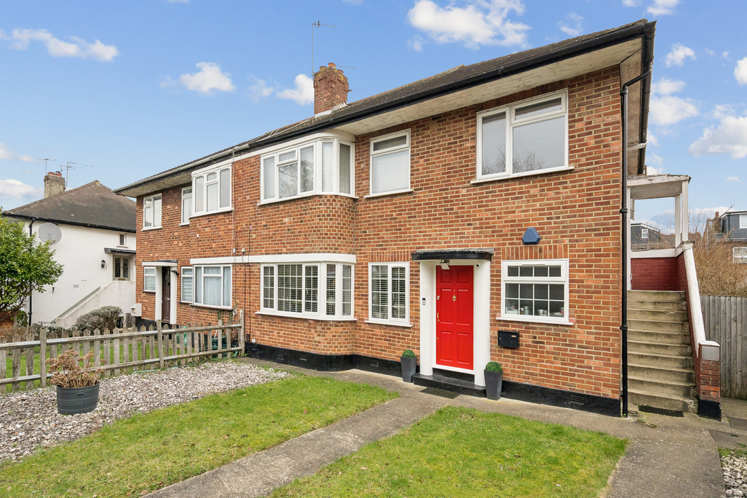 2 bed apartment for sale in Cavendish Avenue, Ealing, London, W13  - Property Image 2