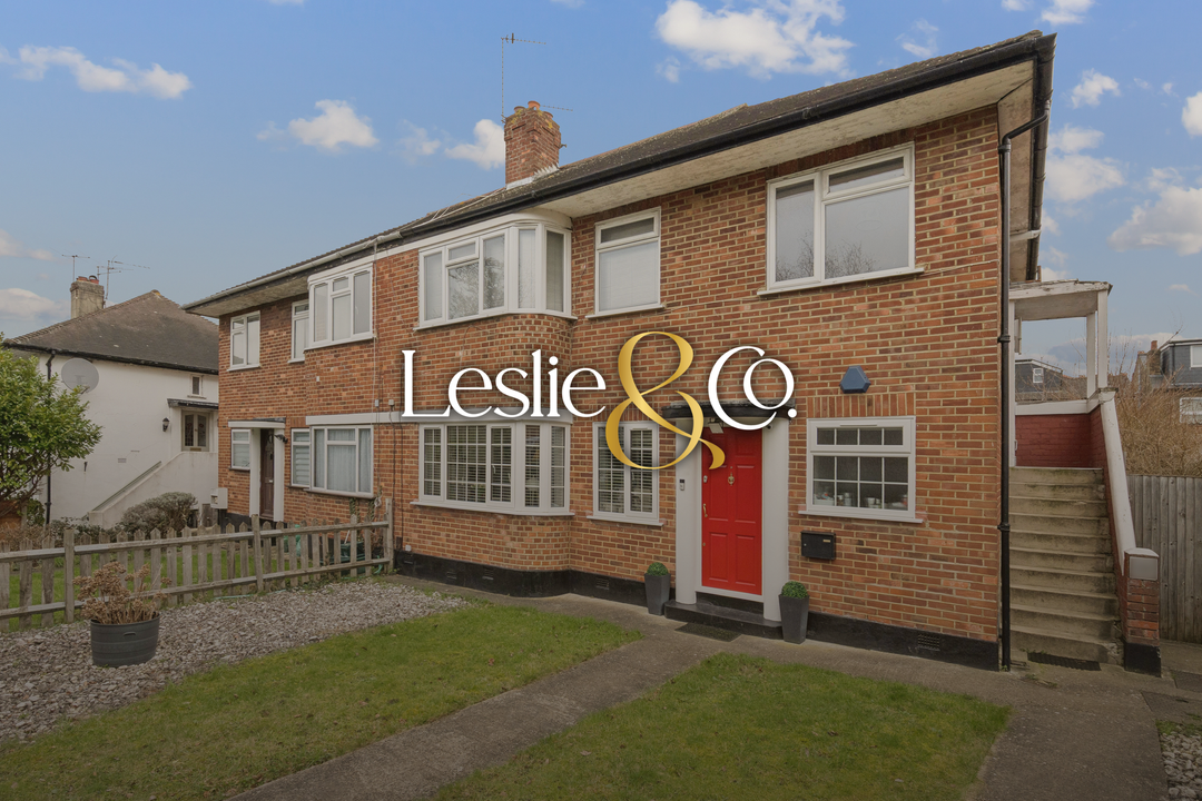 2 bed apartment for sale in Cavendish Avenue, Ealing, London, W13 - Property Image 1