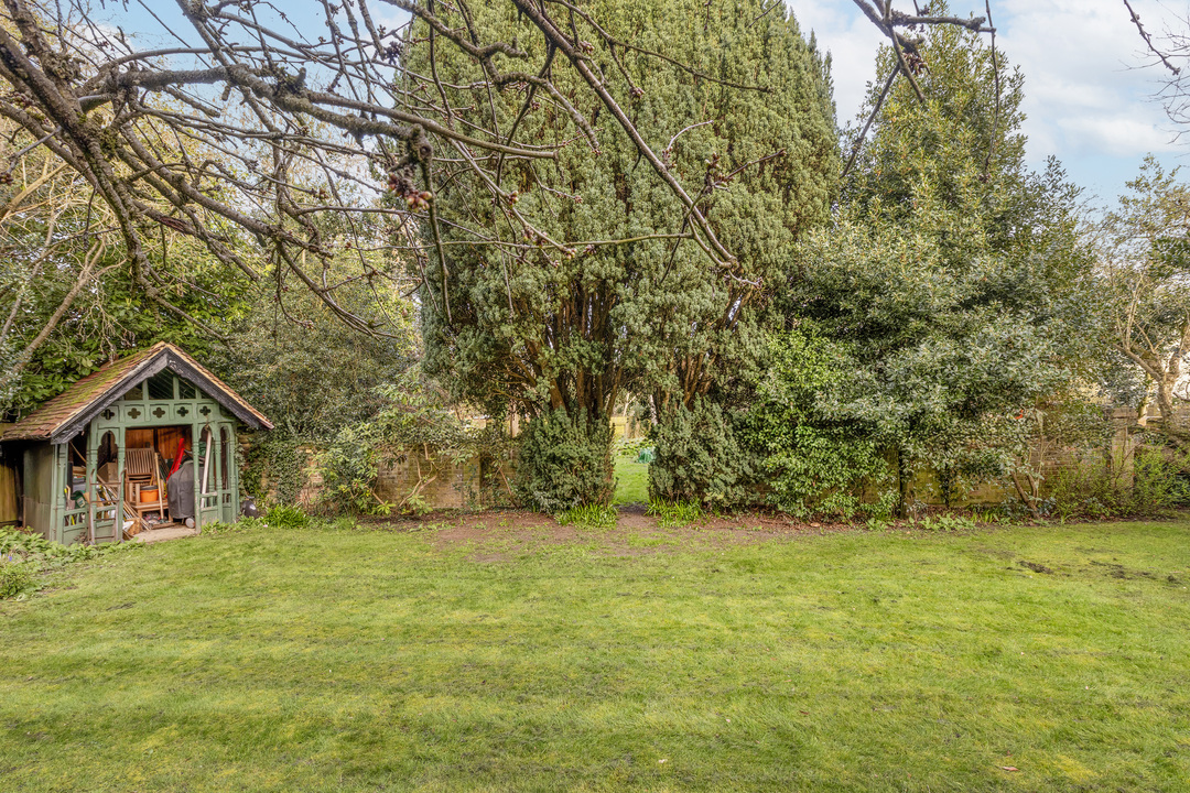 1 bed apartment for sale in Gunnersbury Avenue, Ealing, London, W5  - Property Image 5