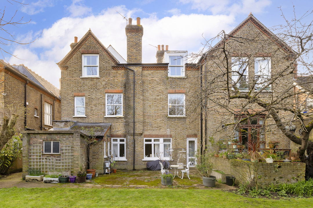 1 bed apartment for sale in Gunnersbury Avenue, Ealing, London, W5  - Property Image 16