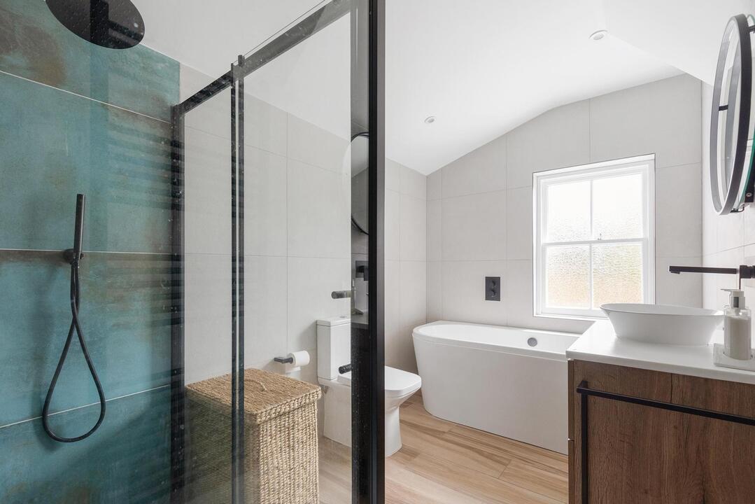 2 bed end of terrace house for sale in Orchard Road, Brentford, TW8  - Property Image 15