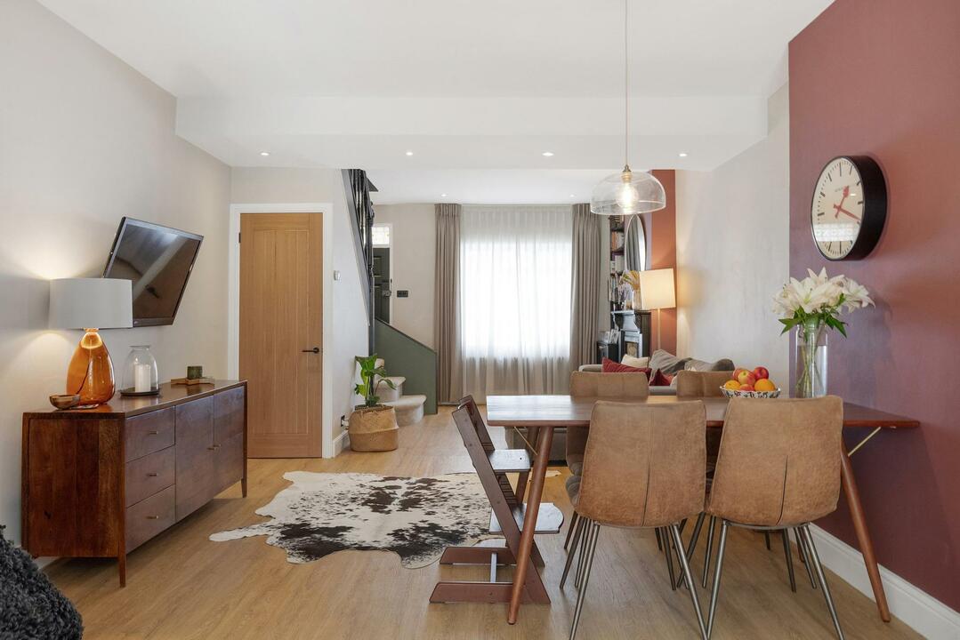 2 bed end of terrace house for sale in Orchard Road, Brentford, TW8  - Property Image 18