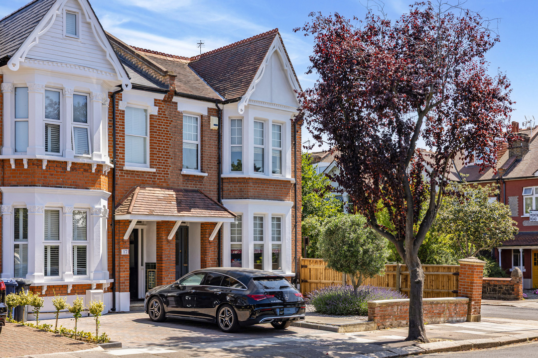 4 bed semi-detached house for sale in Montague Road, Ealing, London, W13