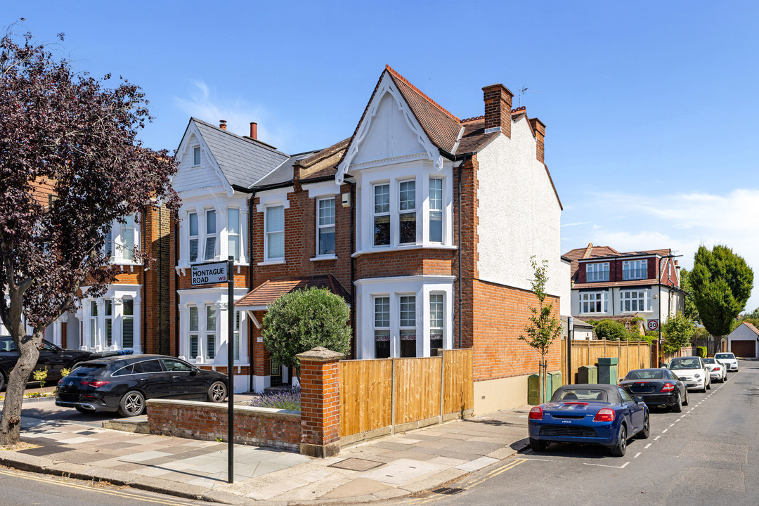 4 bed semi-detached house for sale in Montague Road, Ealing, London, W13