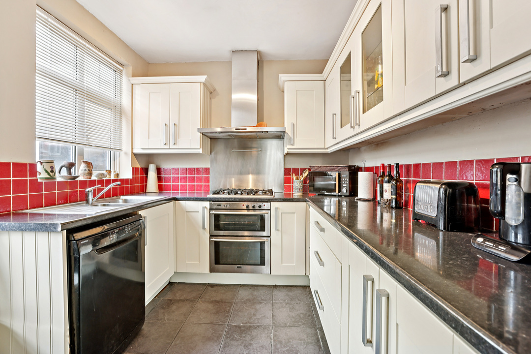 4 bed semi-detached house for sale in Montague Road, Ealing, London, W13  - Property Image 5