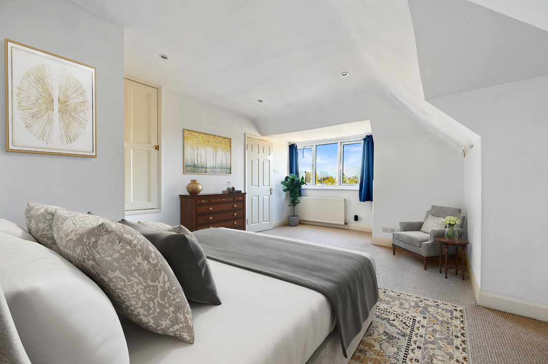 4 bed semi-detached house to rent in Princes Gardens, Acton, London, W3  - Property Image 7