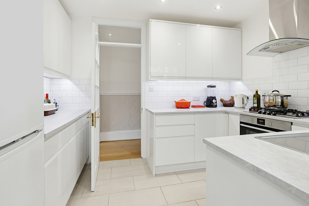 4 bed semi-detached house for sale in Montague Road, Ealing, London, W13  - Property Image 15