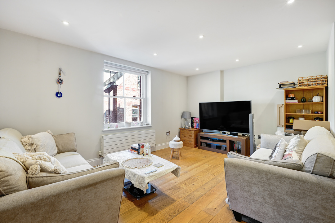 2 bed apartment to rent in North Common Road, Ealing, London, W5  - Property Image 6