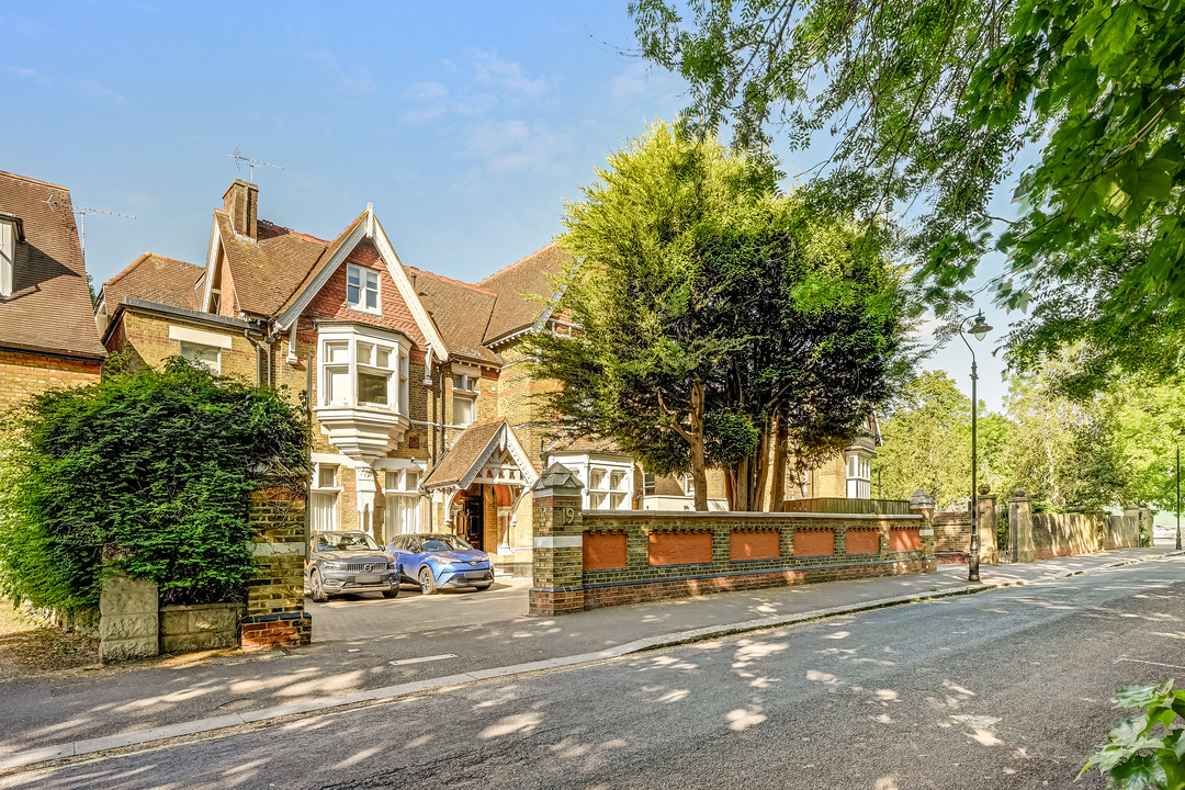 2 bed apartment to rent in North Common Road, Ealing, London, W5  - Property Image 10