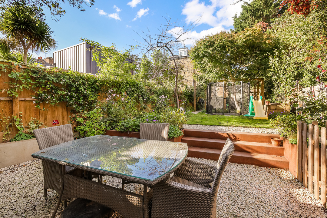 5 bed terraced house for sale in The Grove, Ealing, London, W5  - Property Image 4