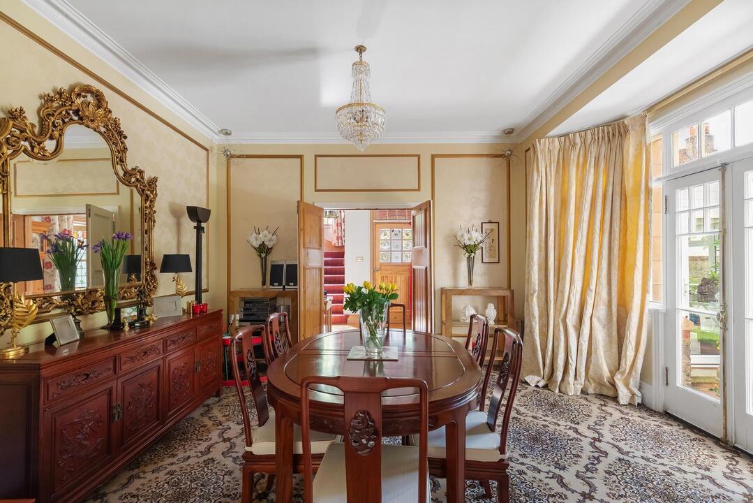 5 bed semi-detached house for sale in Somerset Road, Brentford, Greater London, TW8  - Property Image 13