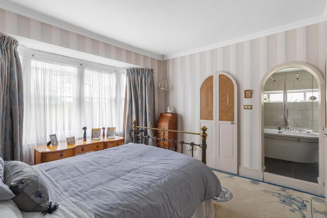 5 bed semi-detached house for sale in Somerset Road, Brentford, Greater London, TW8  - Property Image 16