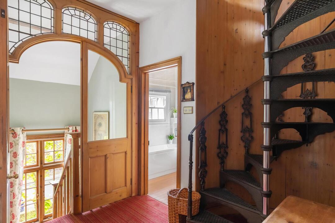 5 bed semi-detached house for sale in Somerset Road, Brentford, Greater London, TW8  - Property Image 15