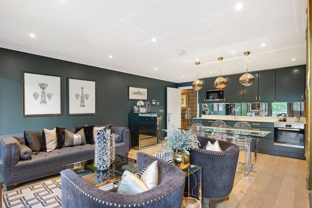 3 bed apartment for sale in Uxbridge Road, Ealing, London, W5  - Property Image 4