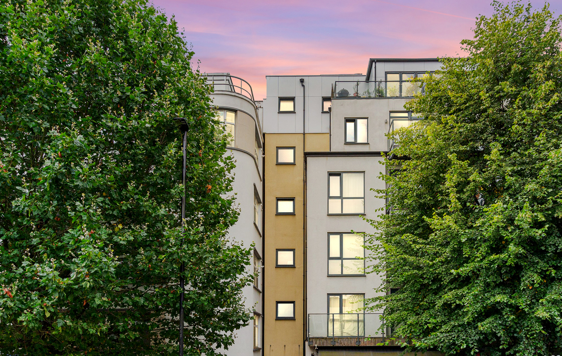 3 bed apartment for sale in Uxbridge Road, Ealing, London, W5  - Property Image 5