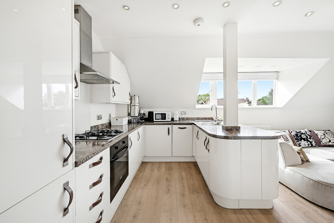 2 bed apartment to rent in Warwick Road, Ealing, W5  - Property Image 10