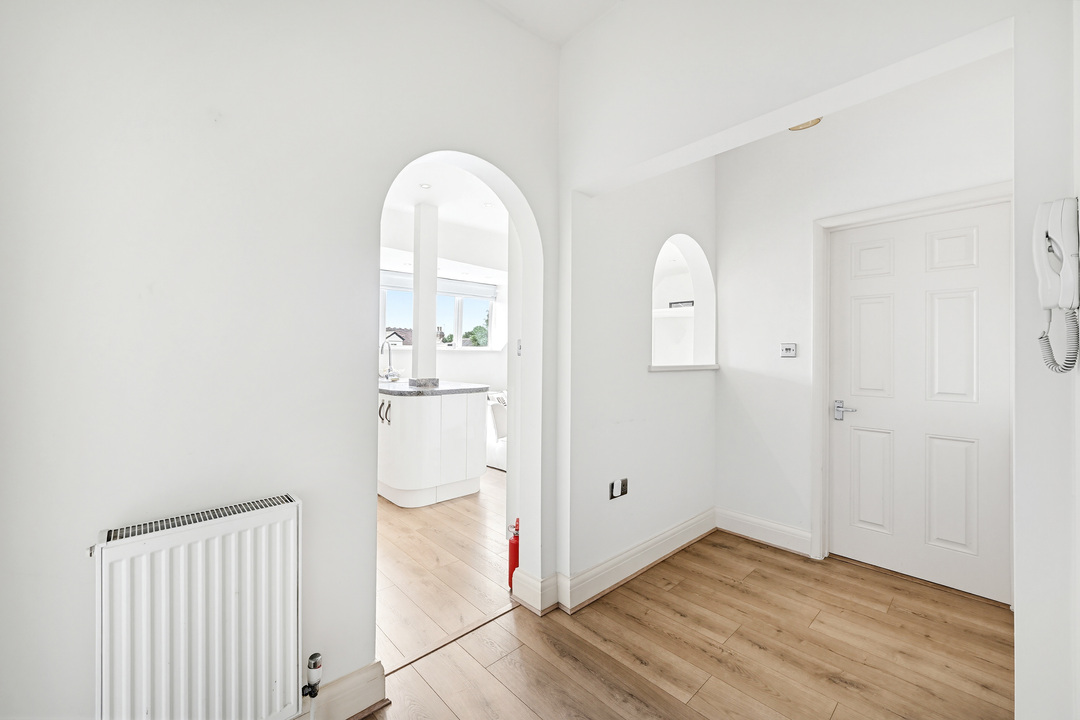 2 bed apartment to rent in Warwick Road, Ealing, W5  - Property Image 9