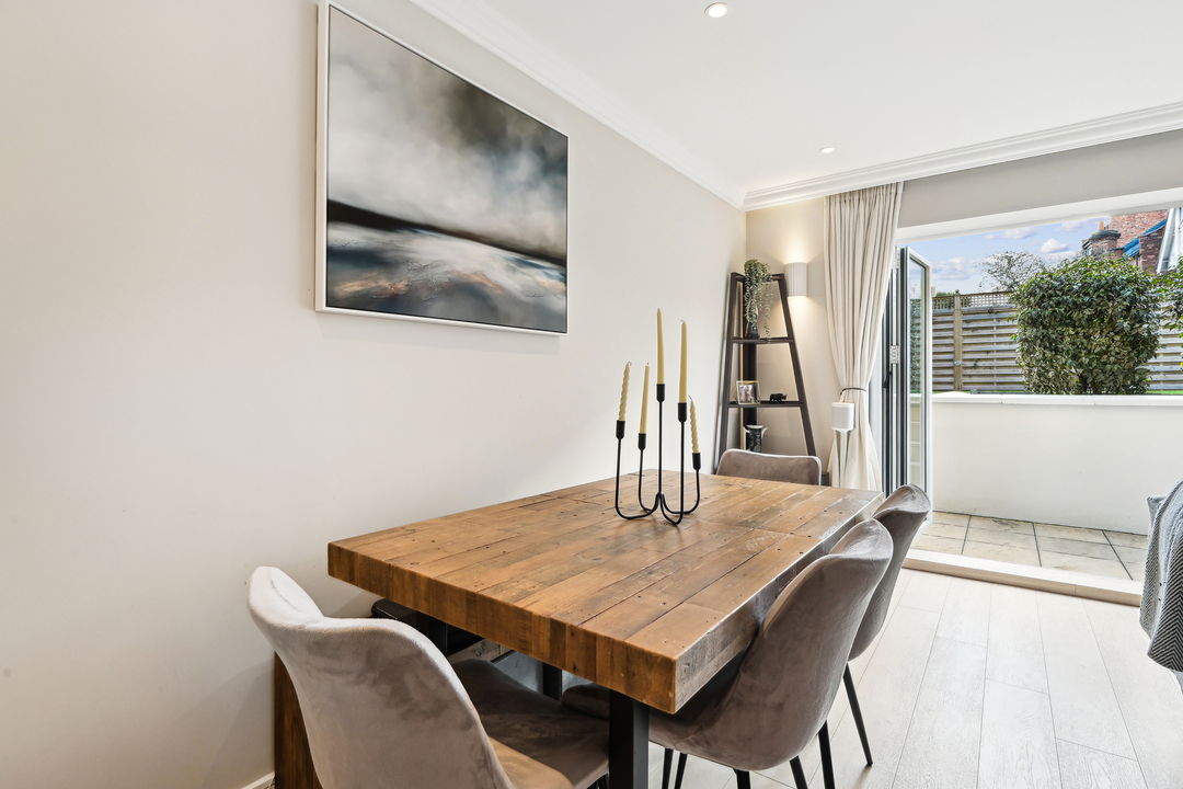 2 bed apartment for sale in Sutherland Road, Ealing, London, W13  - Property Image 10