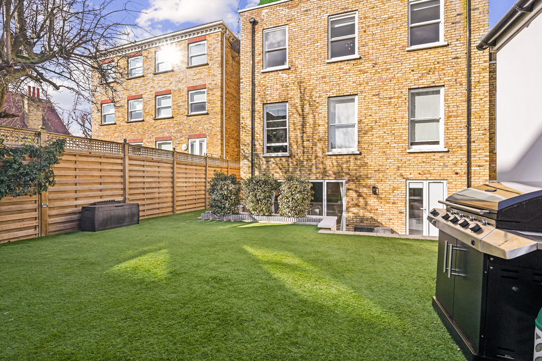 2 bed apartment for sale in Sutherland Road, Ealing, London, W13  - Property Image 12