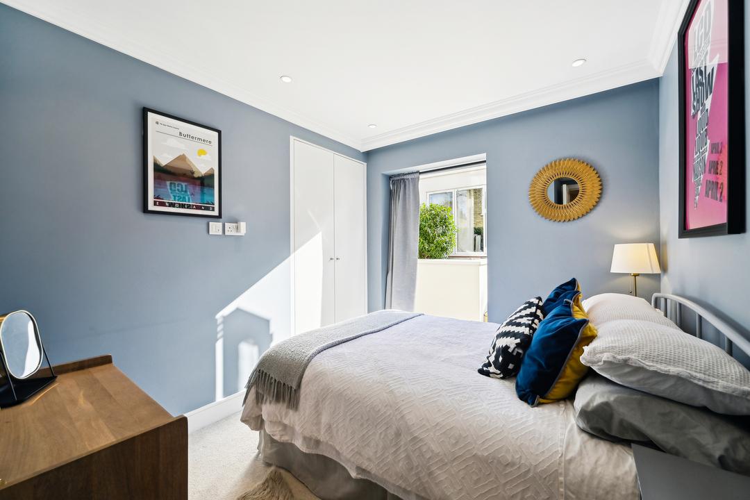 2 bed apartment for sale in Sutherland Road, Ealing, London, W13  - Property Image 7