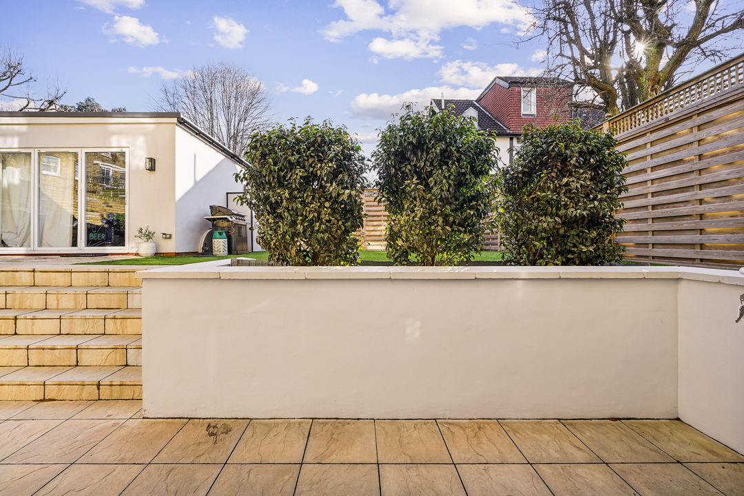 2 bed apartment for sale in Sutherland Road, Ealing, London, W13  - Property Image 14