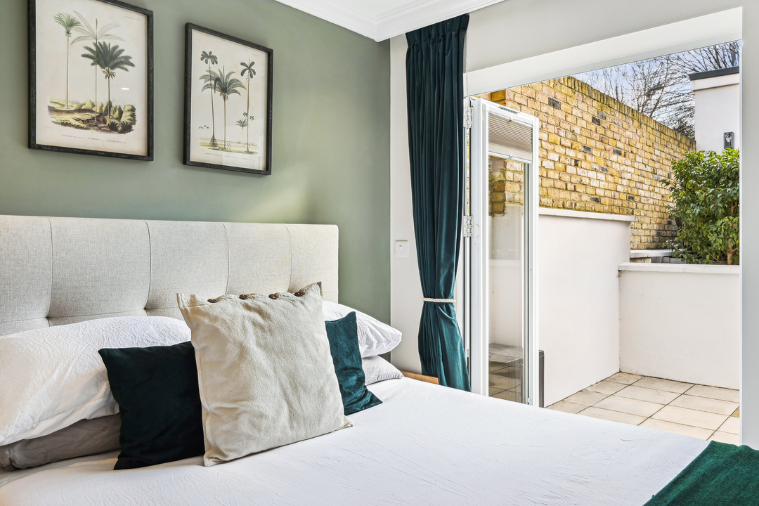 2 bed apartment for sale in Sutherland Road, Ealing, London, W13  - Property Image 18