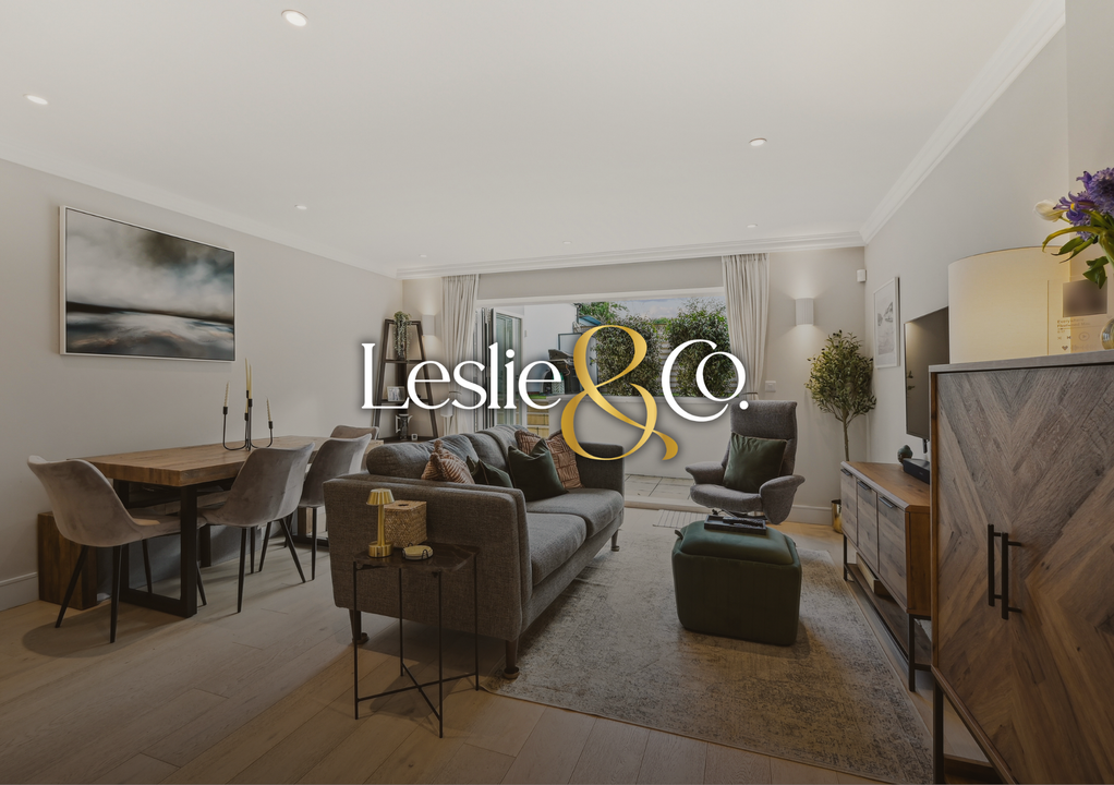 2 bed apartment for sale in Sutherland Road, Ealing, London, W13