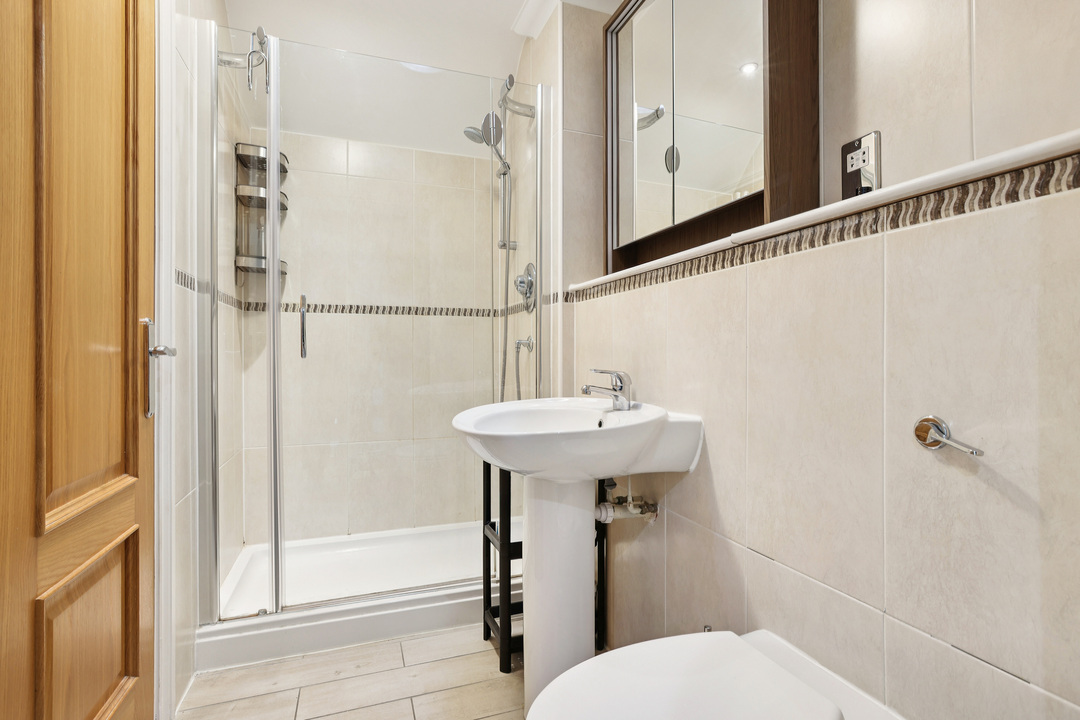 2 bed apartment for sale in Castlebar Park, Ealing, London, W5  - Property Image 17